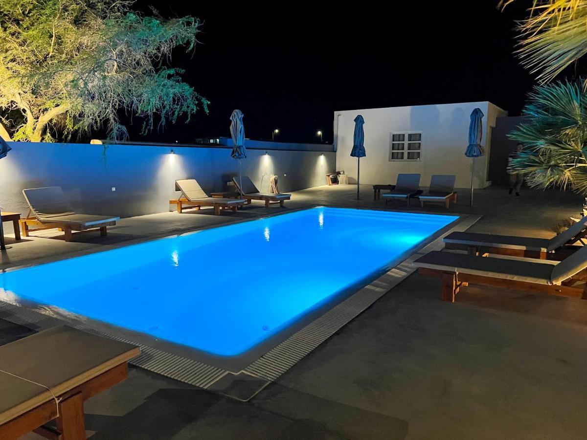 White Lily Suites & Lofts - Adults Only 16 Plus Perivolos  Ngoại thất bức ảnh
